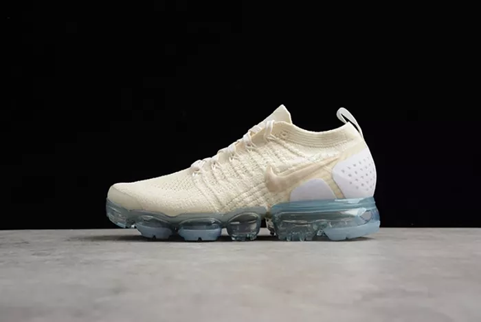 Nike Womens Air Vapormax Flyknit 2.0 Light Cream 942843-201