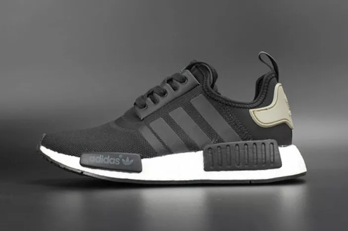 ADIDAS ORIGINAL NMD_R1 Runner Core Black Cargo Trail BA7251