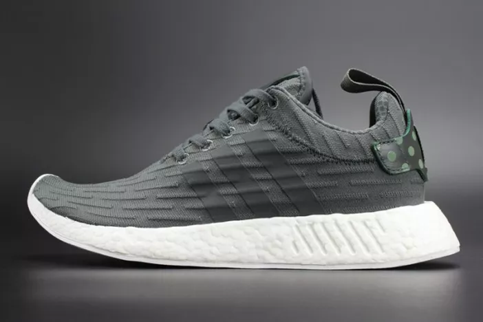 Adidas NMD_R2 Primeknit WHITE GREEN  BA7261