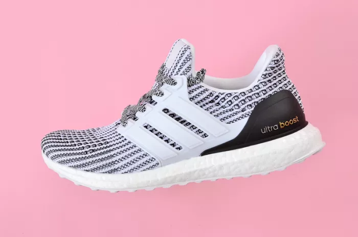 Adidas Ultra Boost 4.0 Size 8  Black / White Oreo Running Footwear BB9249