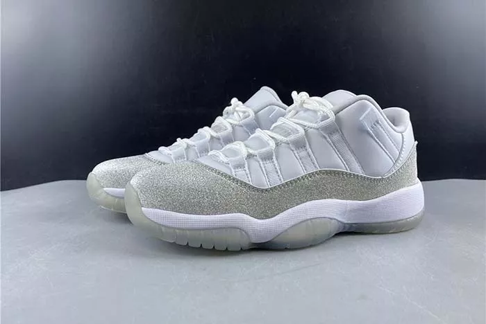 Air Jordan 11 WMNS “Metallic Silver” AH0715-100