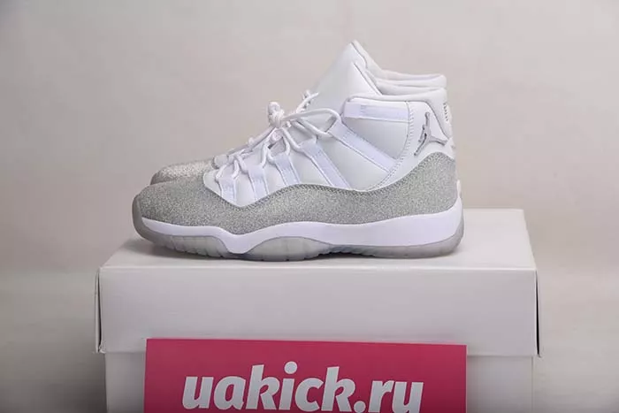 JORDAN 11 RETRO WHITE METALLIC SILVER - AR0715-100