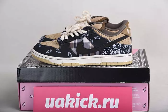 Travis Scott x Nike SB Dunk Low TS CT5053-001