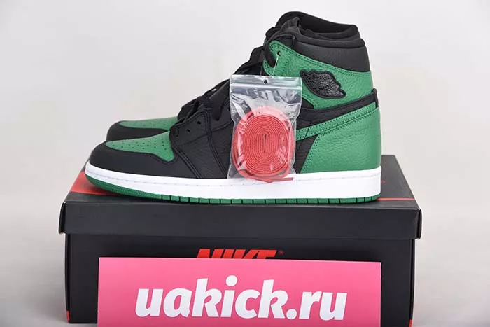 Air Jordan 1 Retro High OG Pine Green 555088-030