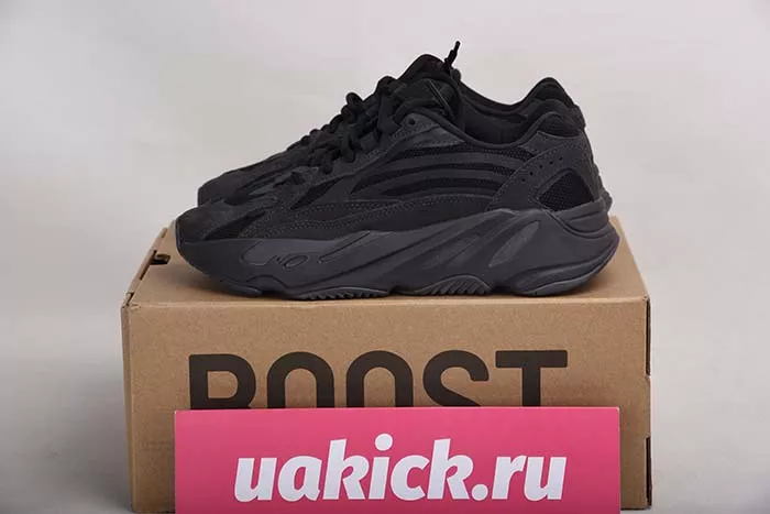 ADIDAS YEEZY BOOST 700 V2 VANTA - FU6684