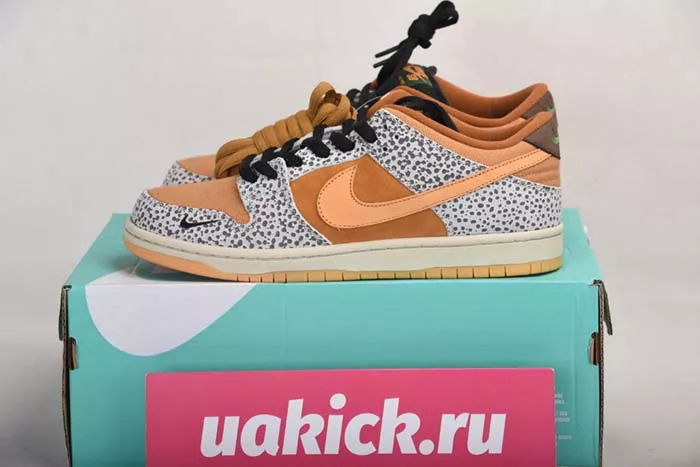 Nike SB Dunk Low “Safari” CD2563-002