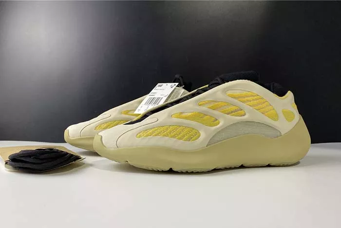 Yeezy 700 V3 “Srphym” G54853