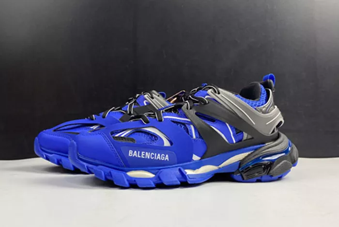 Balenciaga Track 3.0 542436 W3AC1 2047