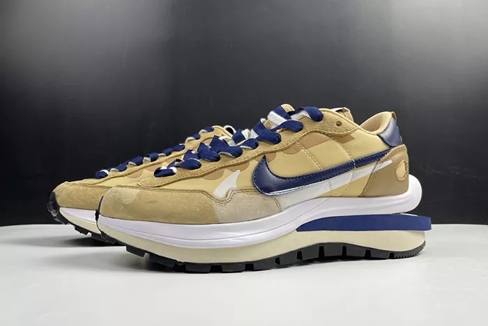 sacai x Nike VaporWaffle Sesame Blue Void DD1875-200