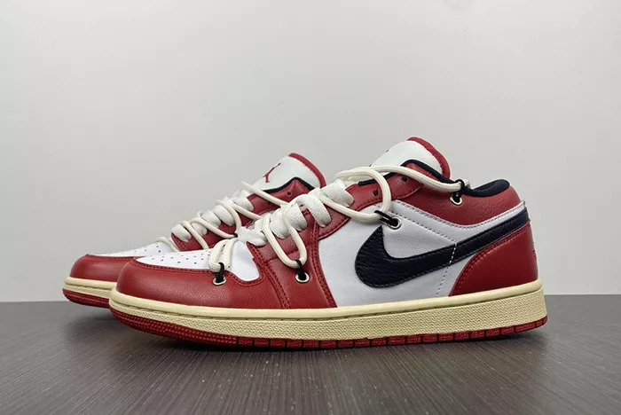 AIR JORDAN 1 LOW 553558-118