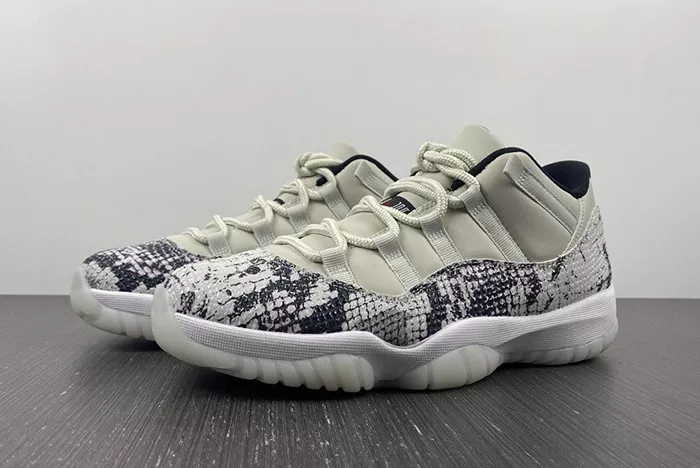 Air Jordan 11 Low Snake Light Bone CD6846-002