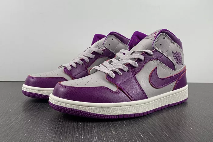 Jordan 1 Mid Magenta BQ6472-501