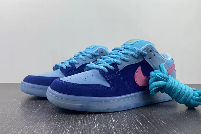 Run The Jewels x Nike SB Dunk Low  DO9404-400