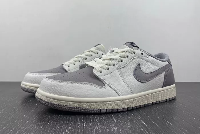 Jordan 1 Retro Low DN0790-101