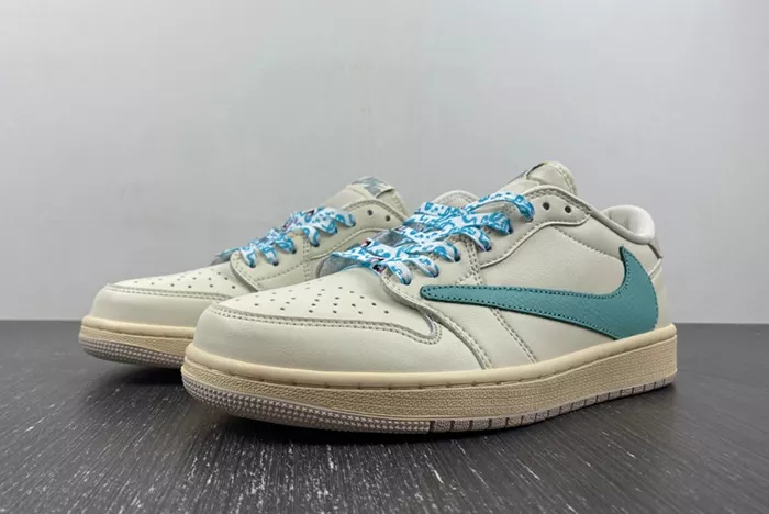 Travis Scott x Air Jordan 1 Low DM7866-102