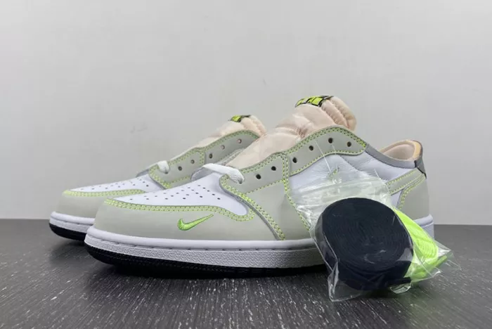 Jordan 1 Retro Low White Ghost Green Black  DM7837-103