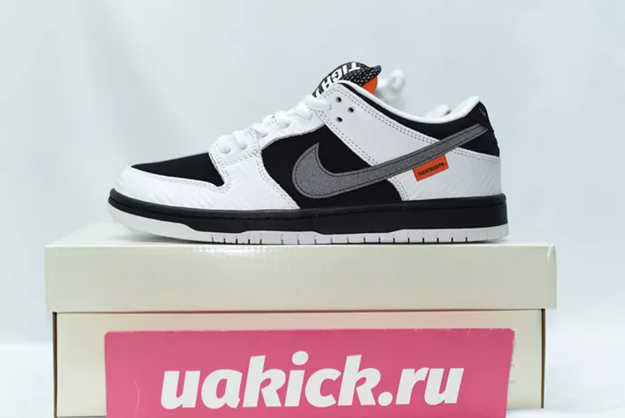 Nike SB Dunk Low TIGHTBOOTH  FD2629-100