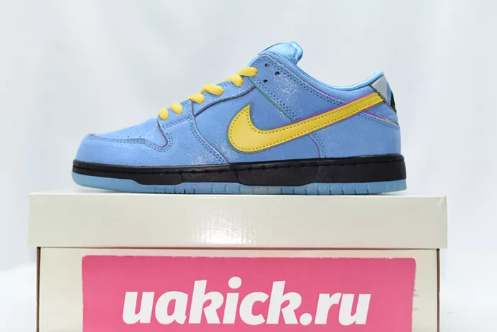 The Powerpuff Girls x Nike SB Dunk Low “Bubbles” FZ8320-400